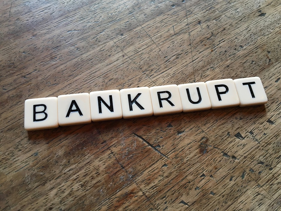 Osobní bankrot není nevyhnutelný. Vyhnout se mu lze různě